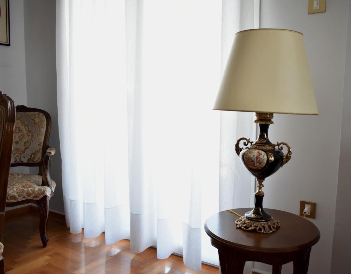 Κεντρικό Και Ευρύχωρο Οροφοδιαμέρισμα Kesriye Dış mekan fotoğraf